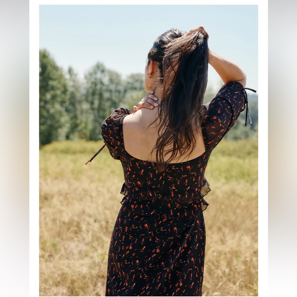 Floral Print Dress 🌹 - Picture 4 of 6